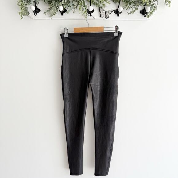 Spanx Black Faux Leather Leggings Pants Shape Wear Shiny Size XL E812 - Picture 2 of 4